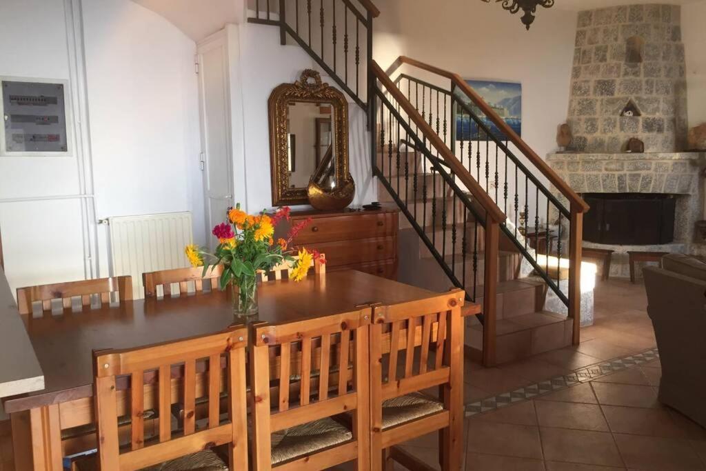 Πύργος Παραδοσιακός Με Μαγευτική Θέα - Villa Traditional Tower With Amazing Sea View Ареополис Екстериор снимка