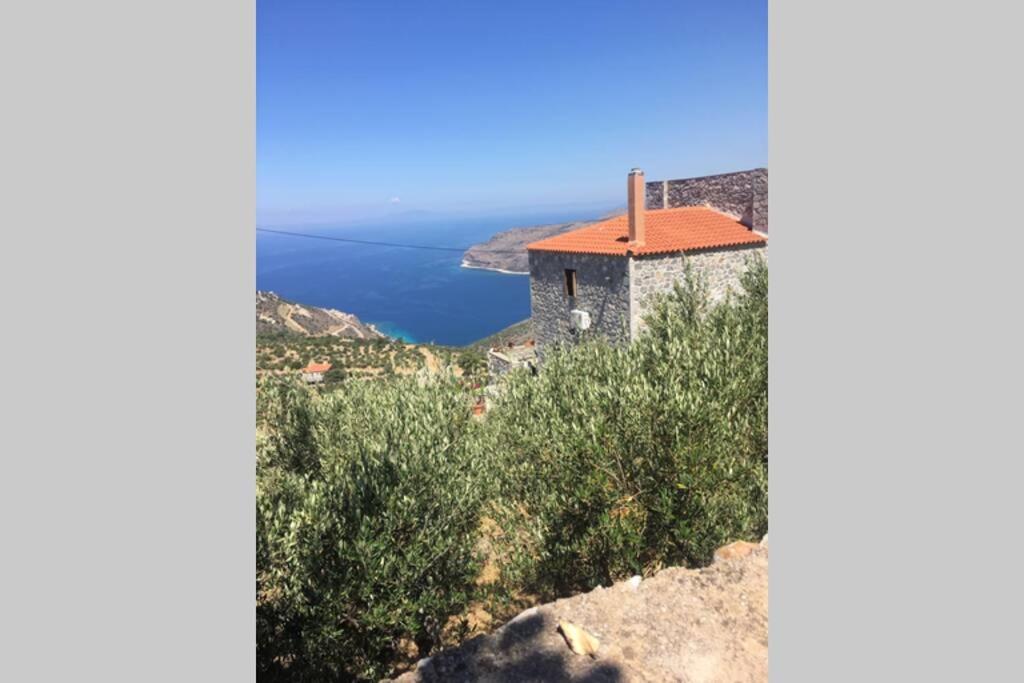 Πύργος Παραδοσιακός Με Μαγευτική Θέα - Villa Traditional Tower With Amazing Sea View Ареополис Екстериор снимка