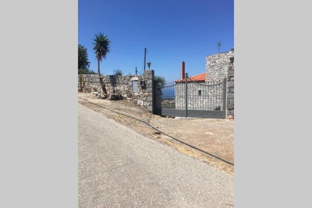 Πύργος Παραδοσιακός Με Μαγευτική Θέα - Villa Traditional Tower With Amazing Sea View Ареополис Екстериор снимка